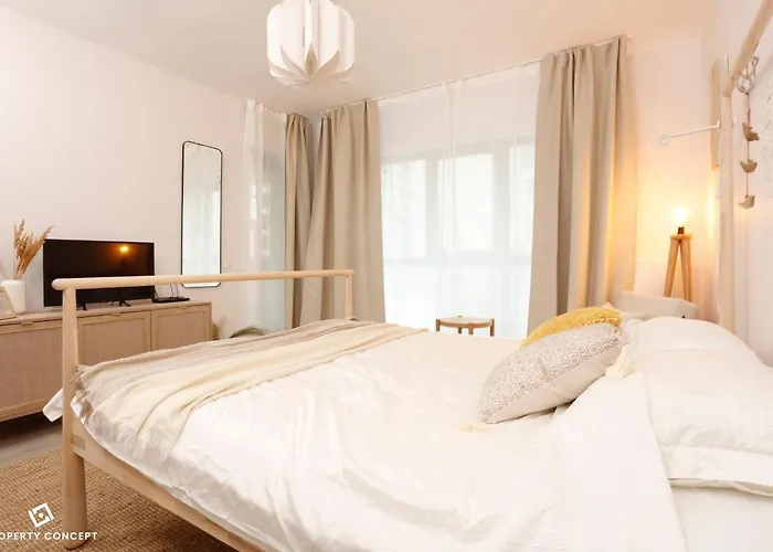 Plaza Residence Studio 6